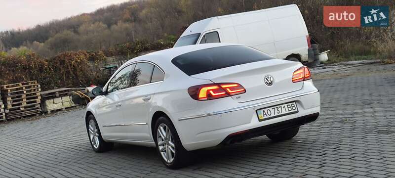 Купе Volkswagen CC / Passat CC 2012 в Мукачево