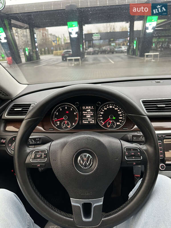 Купе Volkswagen CC / Passat CC 2012 в Хмельницькому