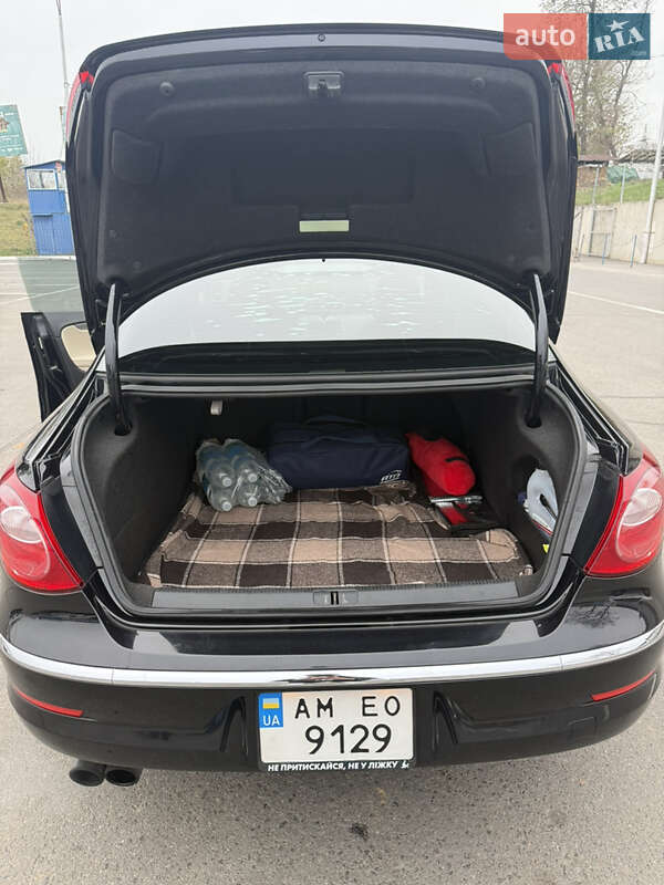 Купе Volkswagen CC / Passat CC 2011 в Киеве