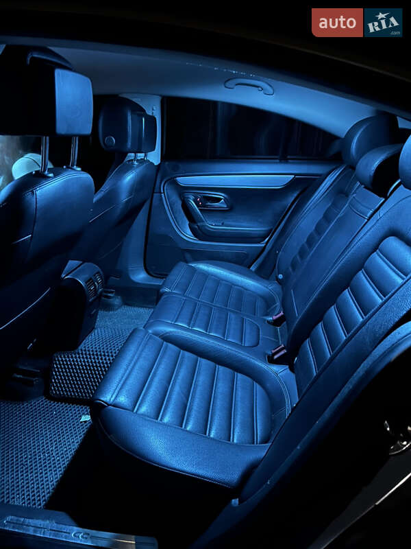 Купе Volkswagen CC / Passat CC 2013 в Броварах