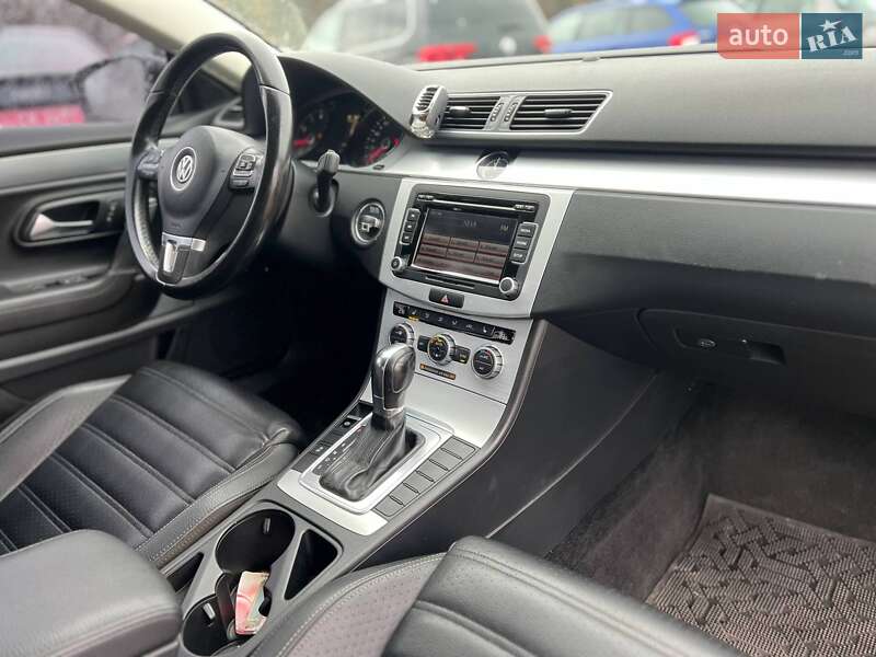 Купе Volkswagen CC / Passat CC 2012 в Стрию