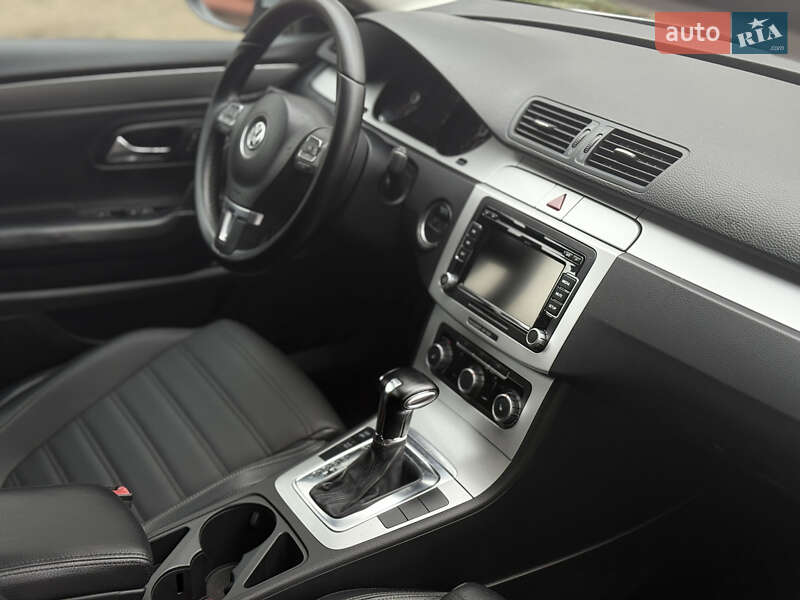 Купе Volkswagen CC / Passat CC 2009 в Василькові