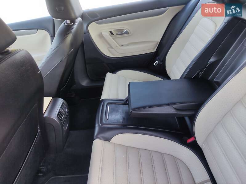 Купе Volkswagen CC / Passat CC 2009 в Дніпрі