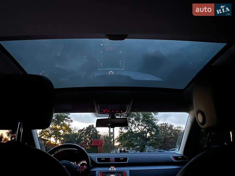 Купе Volkswagen CC / Passat CC 2015 в Чернігові