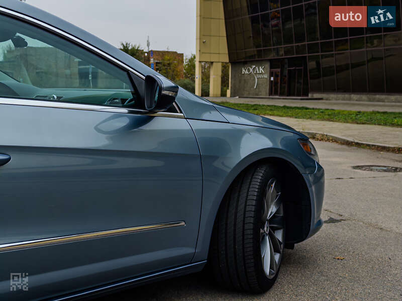 Купе Volkswagen CC / Passat CC 2012 в Запоріжжі