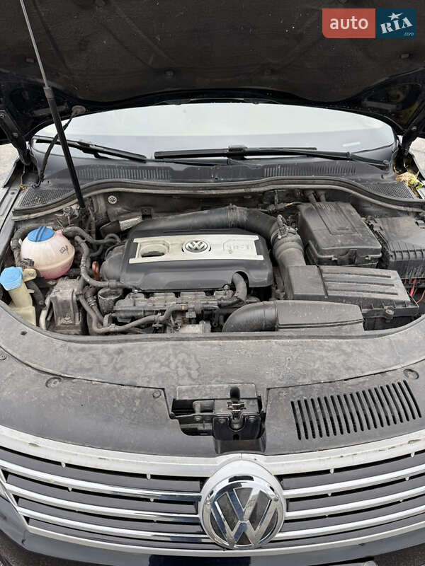 Купе Volkswagen CC / Passat CC 2012 в Киеве