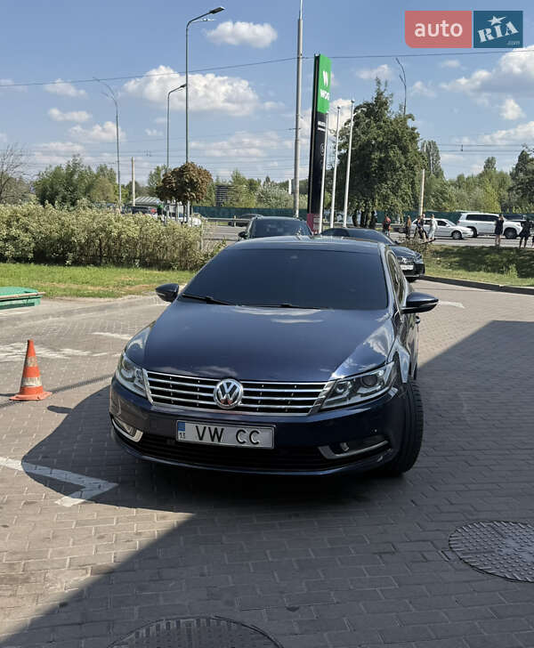 Купе Volkswagen CC / Passat CC 2015 в Киеве