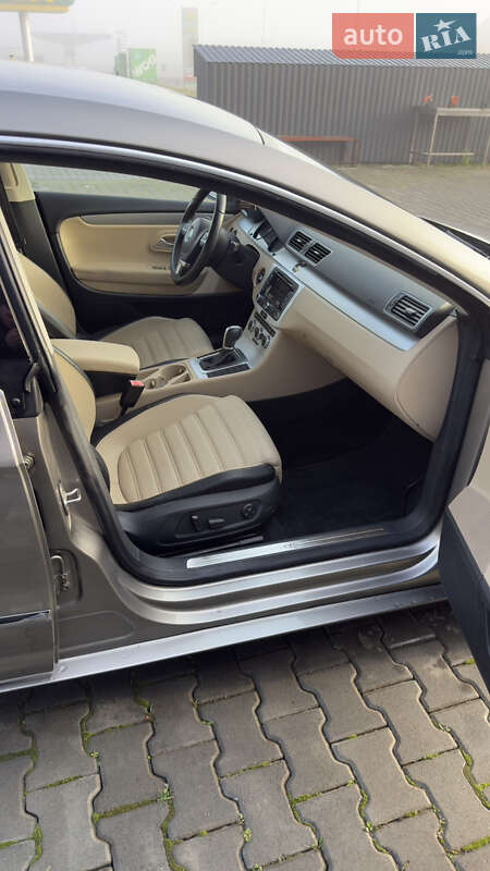Купе Volkswagen CC / Passat CC 2013 в Каменец-Подольском