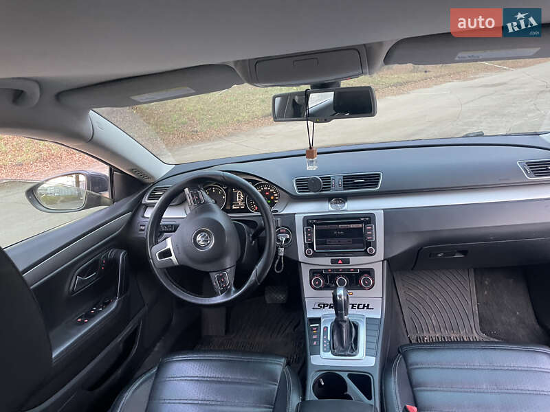 Купе Volkswagen CC / Passat CC 2011 в Полтаві
