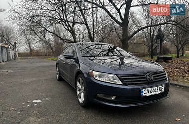 Купе Volkswagen CC / Passat CC 2013 в Киеве