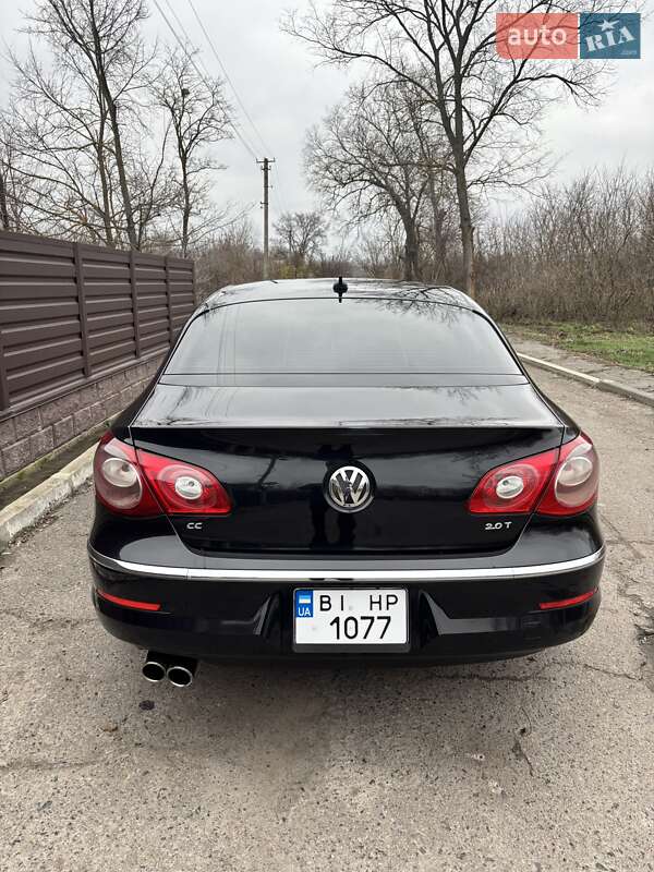 Купе Volkswagen CC / Passat CC 2011 в Киеве