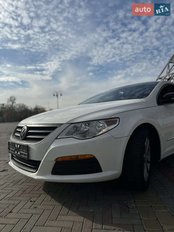 Купе Volkswagen CC / Passat CC 2010 в Харькове