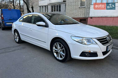 Купе Volkswagen CC / Passat CC 2010 в Львове