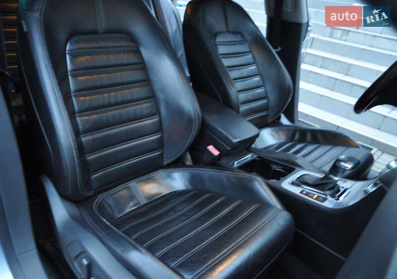 Купе Volkswagen CC / Passat CC 2010 в Одессе