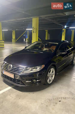 Купе Volkswagen CC / Passat CC 2016 в Киеве