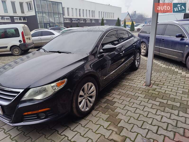 Купе Volkswagen CC / Passat CC 2009 в Чернівцях