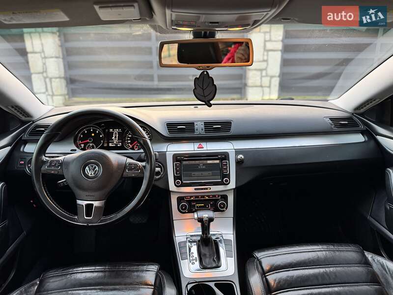 Купе Volkswagen CC / Passat CC 2010 в Львові