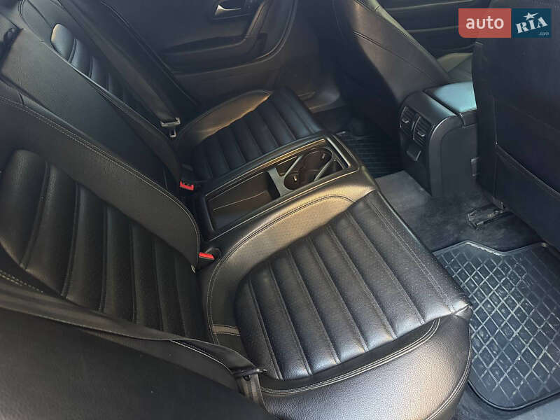 Купе Volkswagen CC / Passat CC 2011 в Одессе