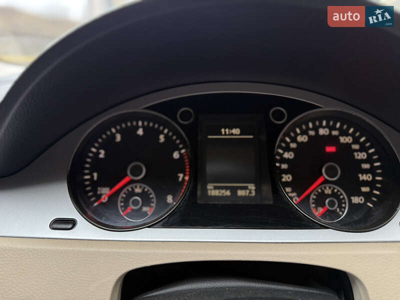 Купе Volkswagen CC / Passat CC 2010 в Хмельницком