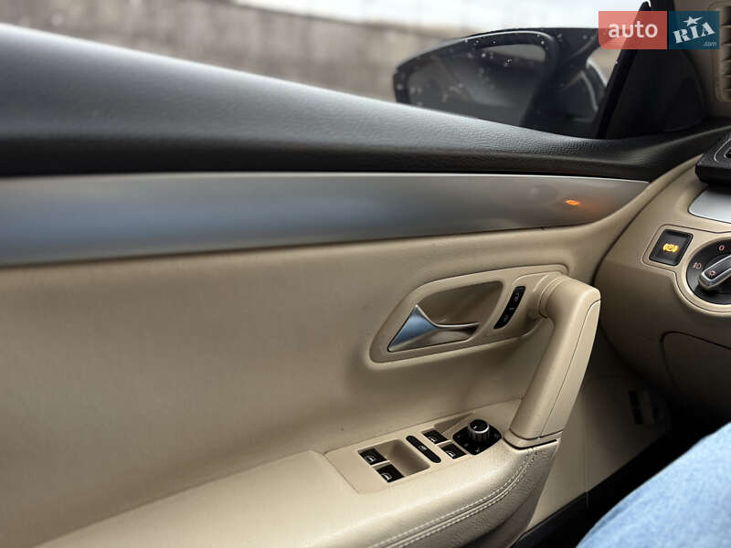 Купе Volkswagen CC / Passat CC 2010 в Хмельницком