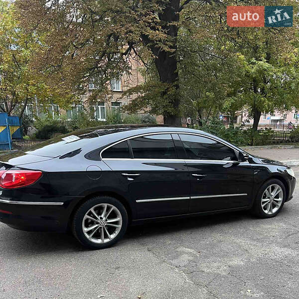 Купе Volkswagen CC / Passat CC 2011 в Києві
