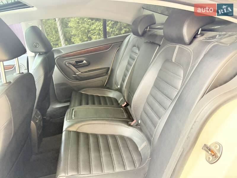 Купе Volkswagen CC / Passat CC 2011 в Харькове