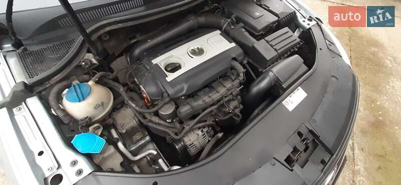 Купе Volkswagen CC / Passat CC 2010 в Чернігові
