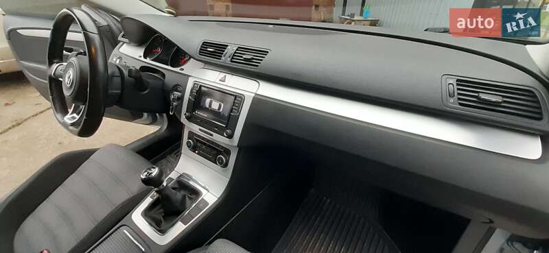 Купе Volkswagen CC / Passat CC 2010 в Чернігові