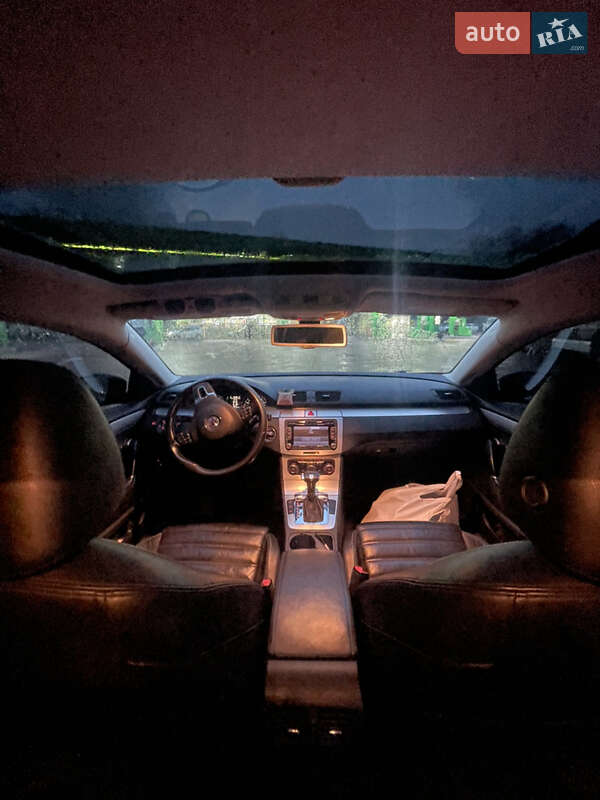 Купе Volkswagen CC / Passat CC 2009 в Києві