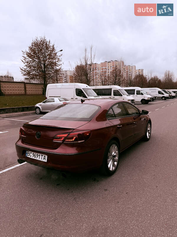 Купе Volkswagen CC / Passat CC 2013 в Киеве