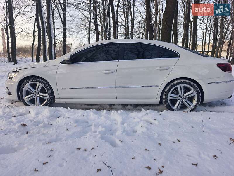 Купе Volkswagen CC / Passat CC 2013 в Львові