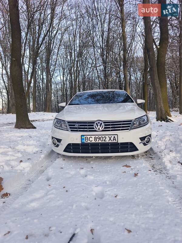 Купе Volkswagen CC / Passat CC 2013 в Львові