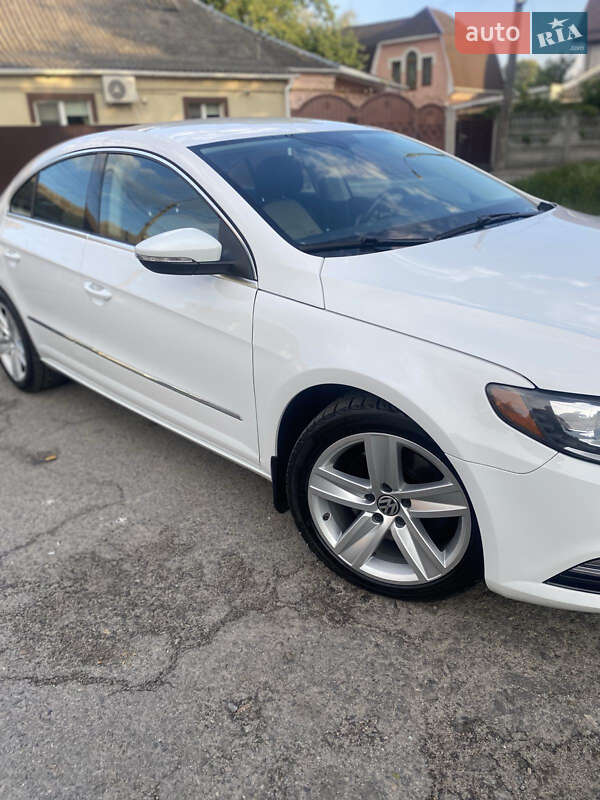 Купе Volkswagen CC / Passat CC 2014 в Білій Церкві