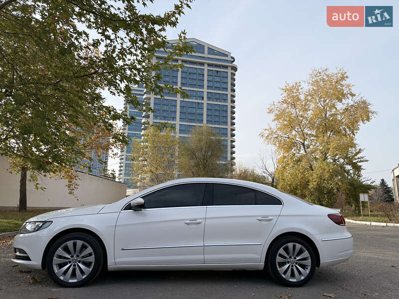 Купе Volkswagen CC / Passat CC 2012 в Днепре