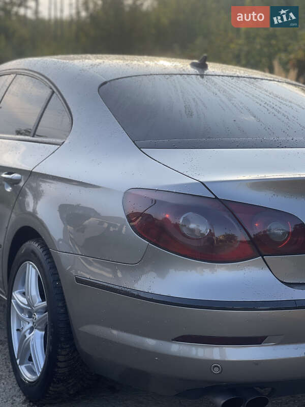 Купе Volkswagen CC / Passat CC 2010 в Івано-Франківську
