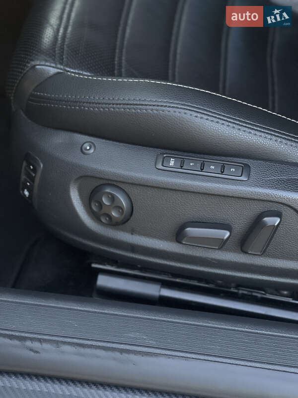 Купе Volkswagen CC / Passat CC 2010 в Івано-Франківську