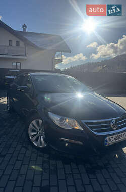Купе Volkswagen CC / Passat CC 2011 в Славському