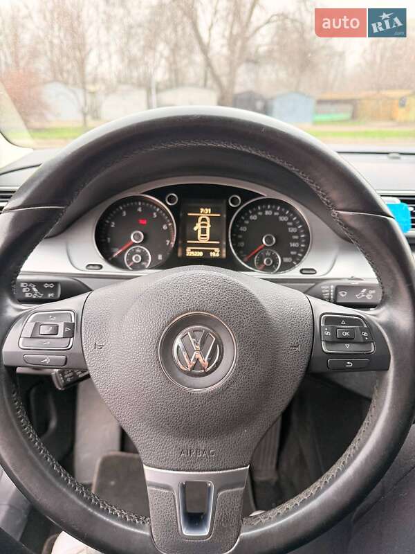 Купе Volkswagen CC / Passat CC 2012 в Запорожье