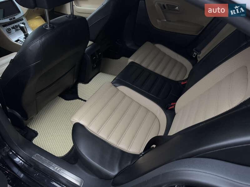 Купе Volkswagen CC / Passat CC 2012 в Тернополі