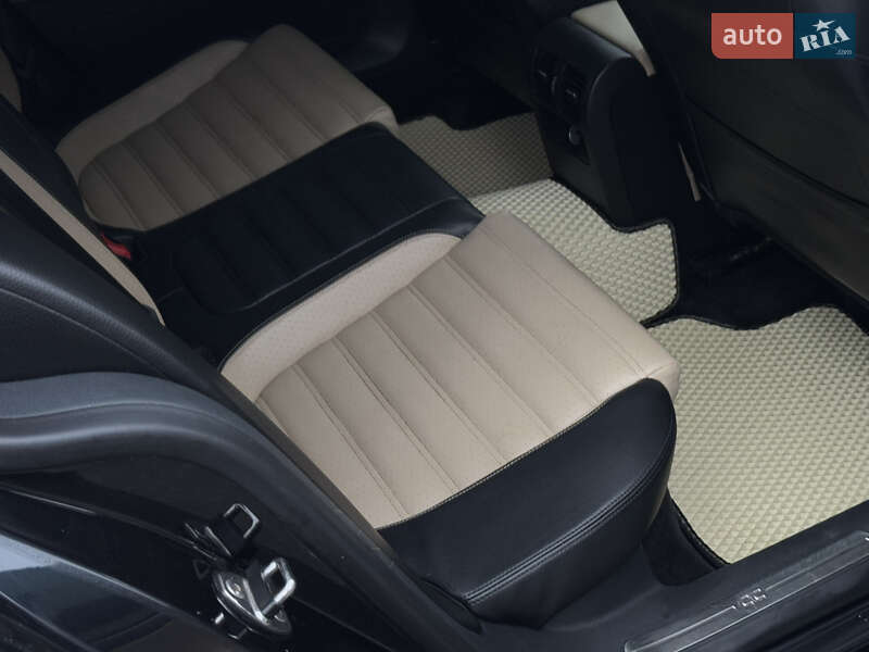 Купе Volkswagen CC / Passat CC 2012 в Тернополі