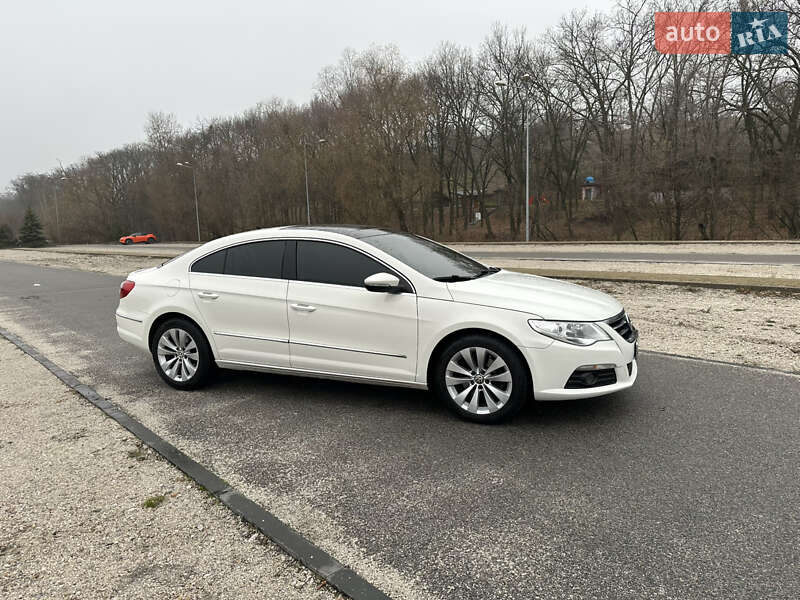Купе Volkswagen CC / Passat CC 2010 в Днепре
