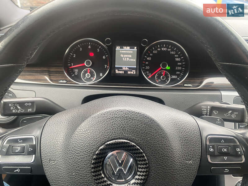 Купе Volkswagen CC / Passat CC 2012 в Киеве
