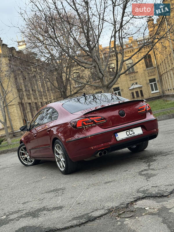 Купе Volkswagen CC / Passat CC 2013 в Києві
