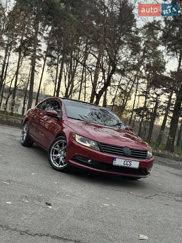 Купе Volkswagen CC / Passat CC 2013 в Києві