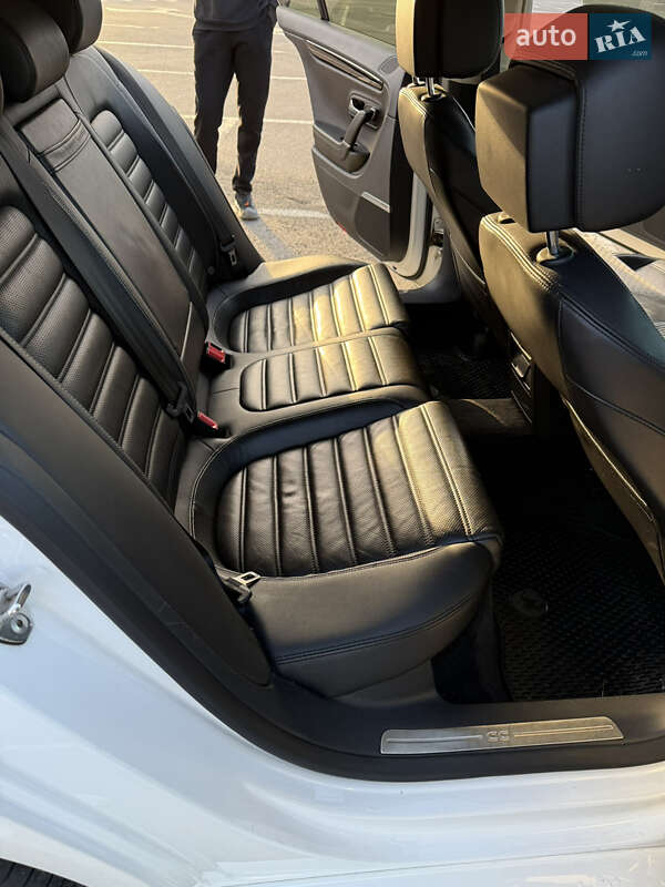 Купе Volkswagen CC / Passat CC 2012 в Івано-Франківську фото 22 Купе Volkswagen CC / Passat CC 2012 в Івано-Франківську