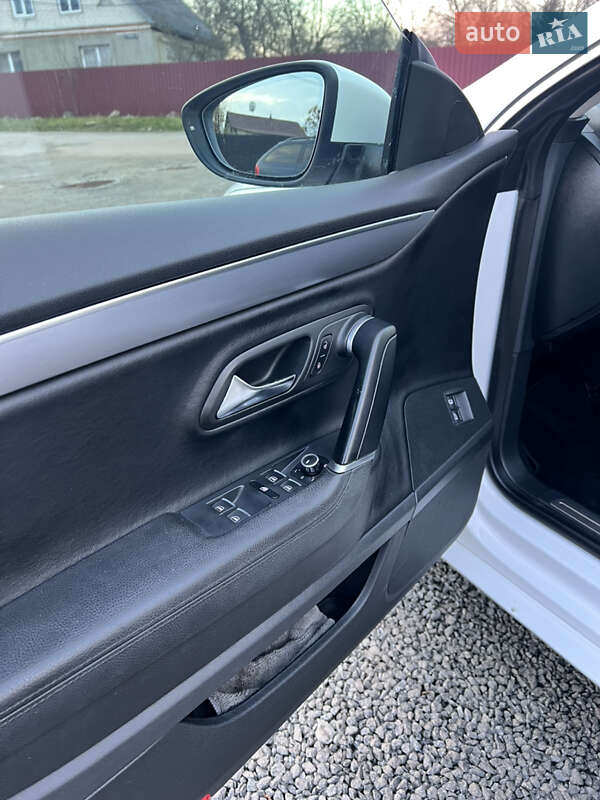 Купе Volkswagen CC / Passat CC 2012 в Житомирі