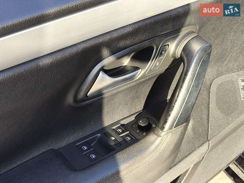 Купе Volkswagen CC / Passat CC 2014 в Киеве фото 13 Купе Volkswagen CC / Passat CC 2014 в Киеве