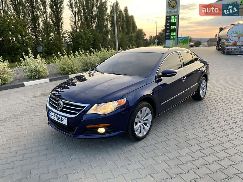 Купе Volkswagen CC / Passat CC 2010 в Хмельницькому