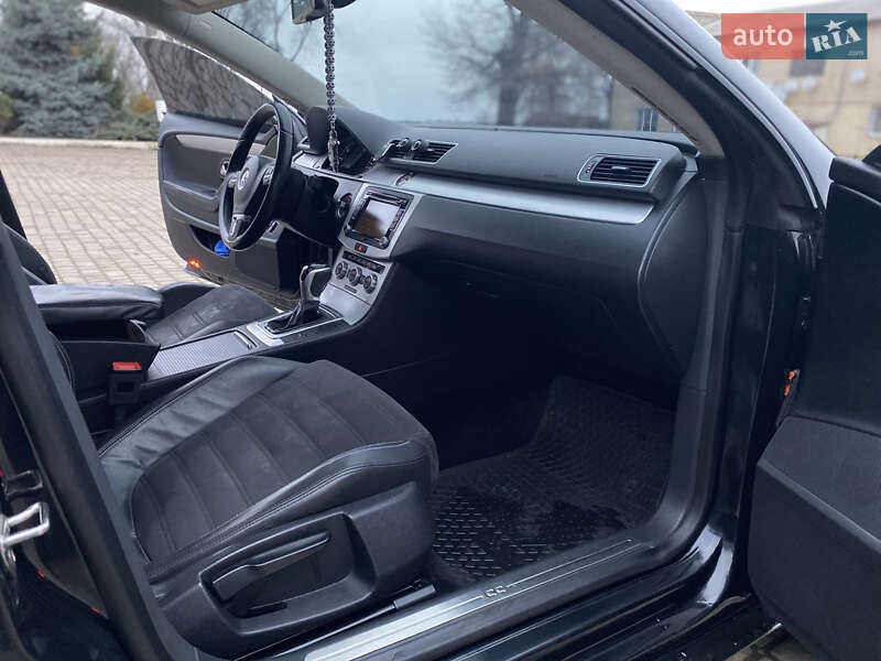 Купе Volkswagen CC / Passat CC 2011 в Хмельницькому