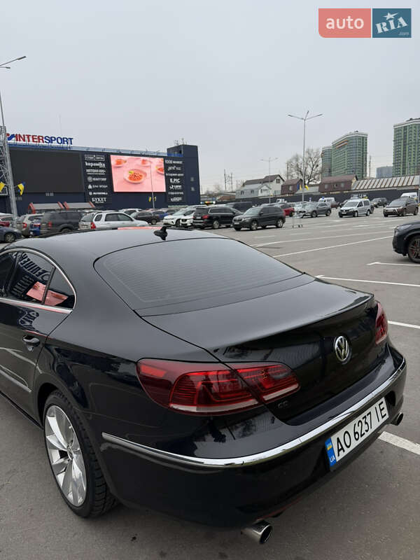 Купе Volkswagen CC / Passat CC 2012 в Києві